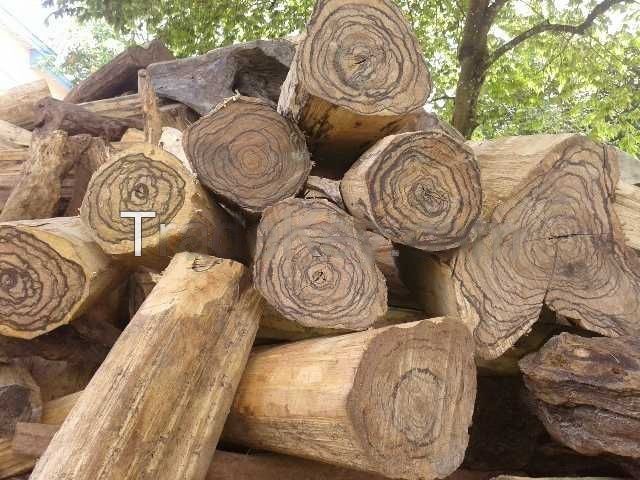 Agarwood oil (Indonesia) (CAS N° 1333524-00-7) Agarwood oil (Indonesia) (CAS N° 1333524-00-7)