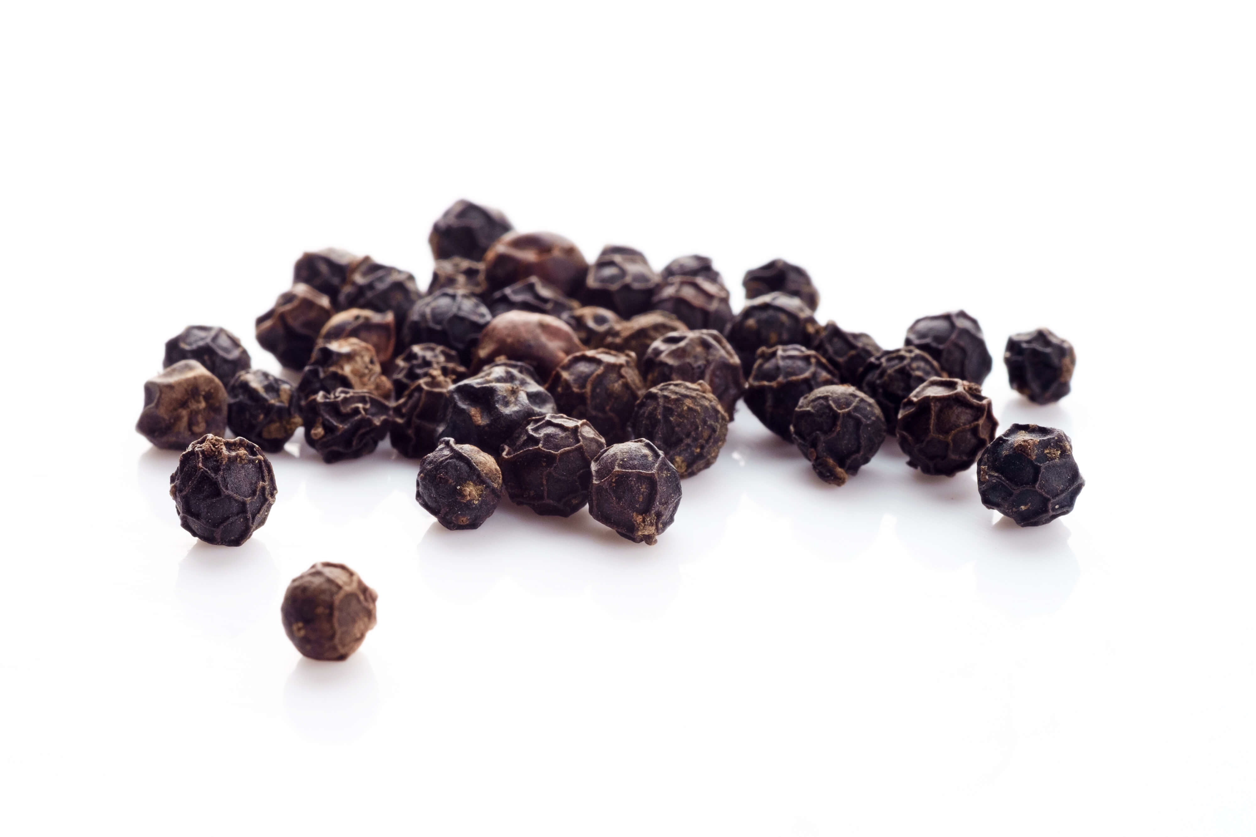 Black pepper oil (CAS N° 8006-82-4) Black pepper oil (CAS N° 8006-82-4)